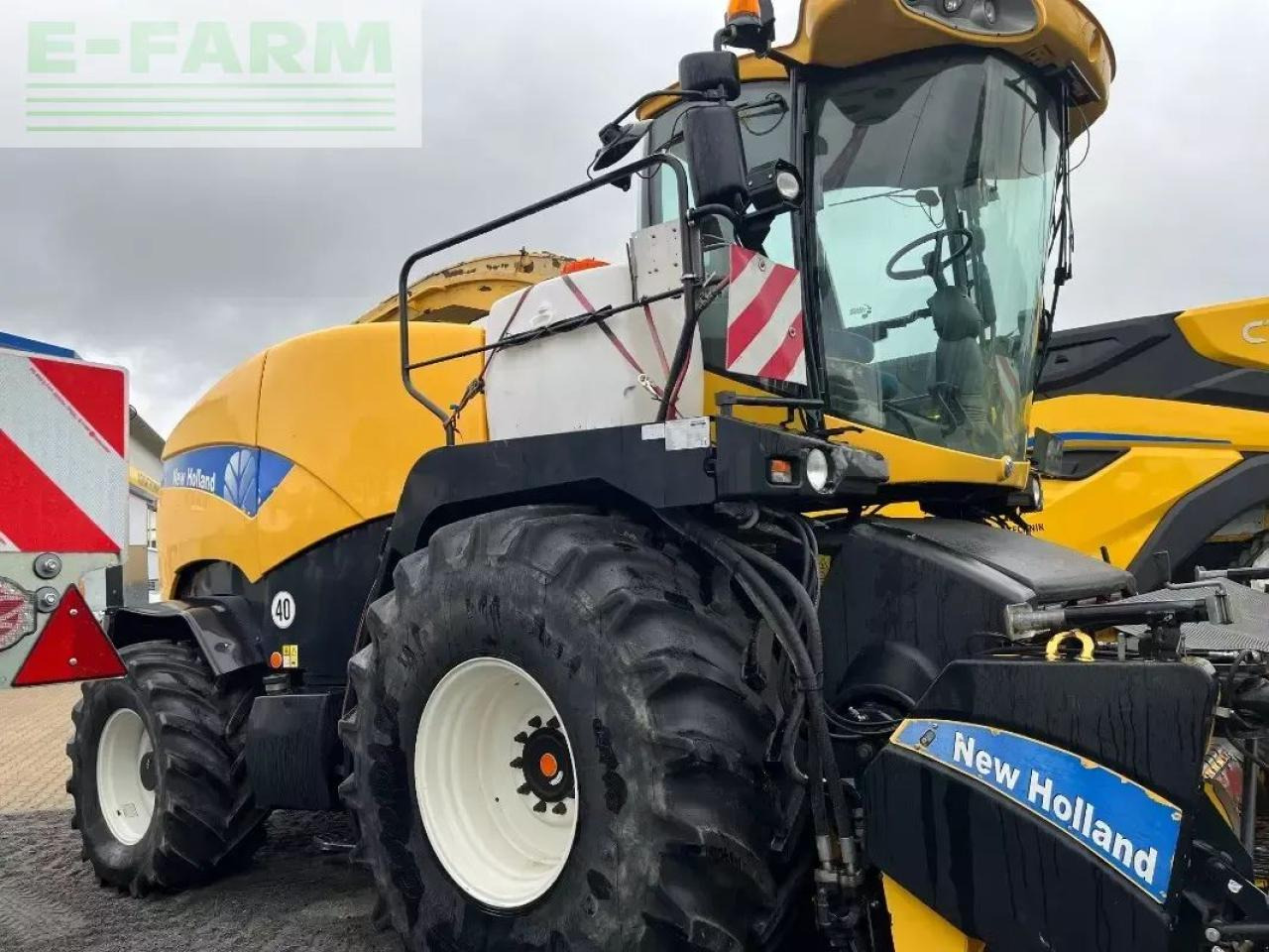 New Holland fr 9050 - Ενσιρωτική μηχανή: φωτογραφία 3 New Holland fr 9050 - Ενσιρωτική μηχανή: φωτογραφία 3