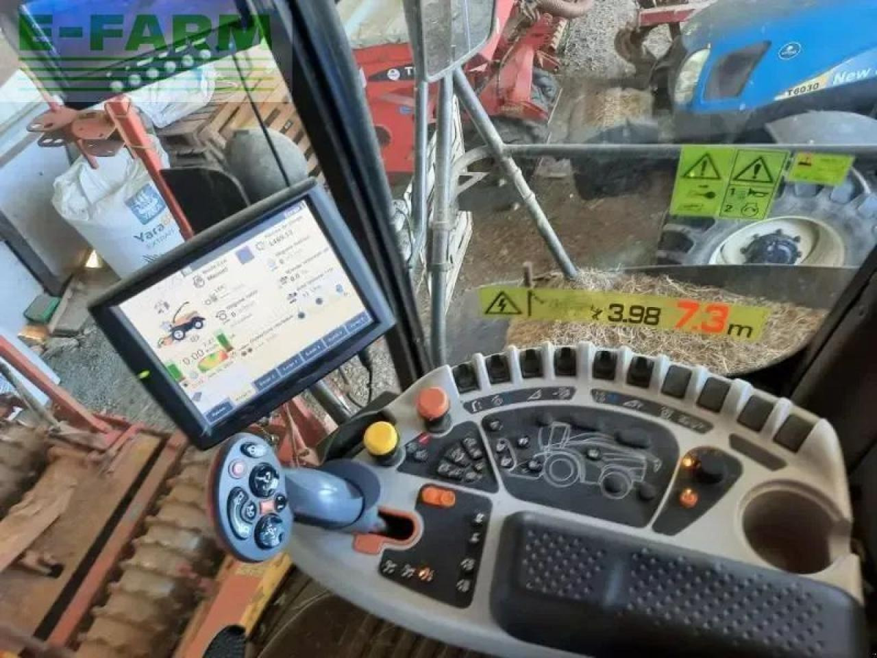 New Holland fr480 - Ενσιρωτική μηχανή: φωτογραφία 2 New Holland fr480 - Ενσιρωτική μηχανή: φωτογραφία 2