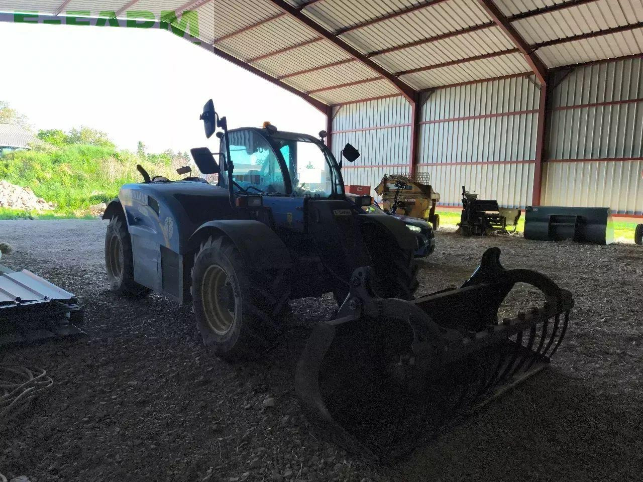 New Holland lm7.35 - Τηλεσκοπικός φορτωτής: φωτογραφία 4 New Holland lm7.35 - Τηλεσκοπικός φορτωτής: φωτογραφία 4