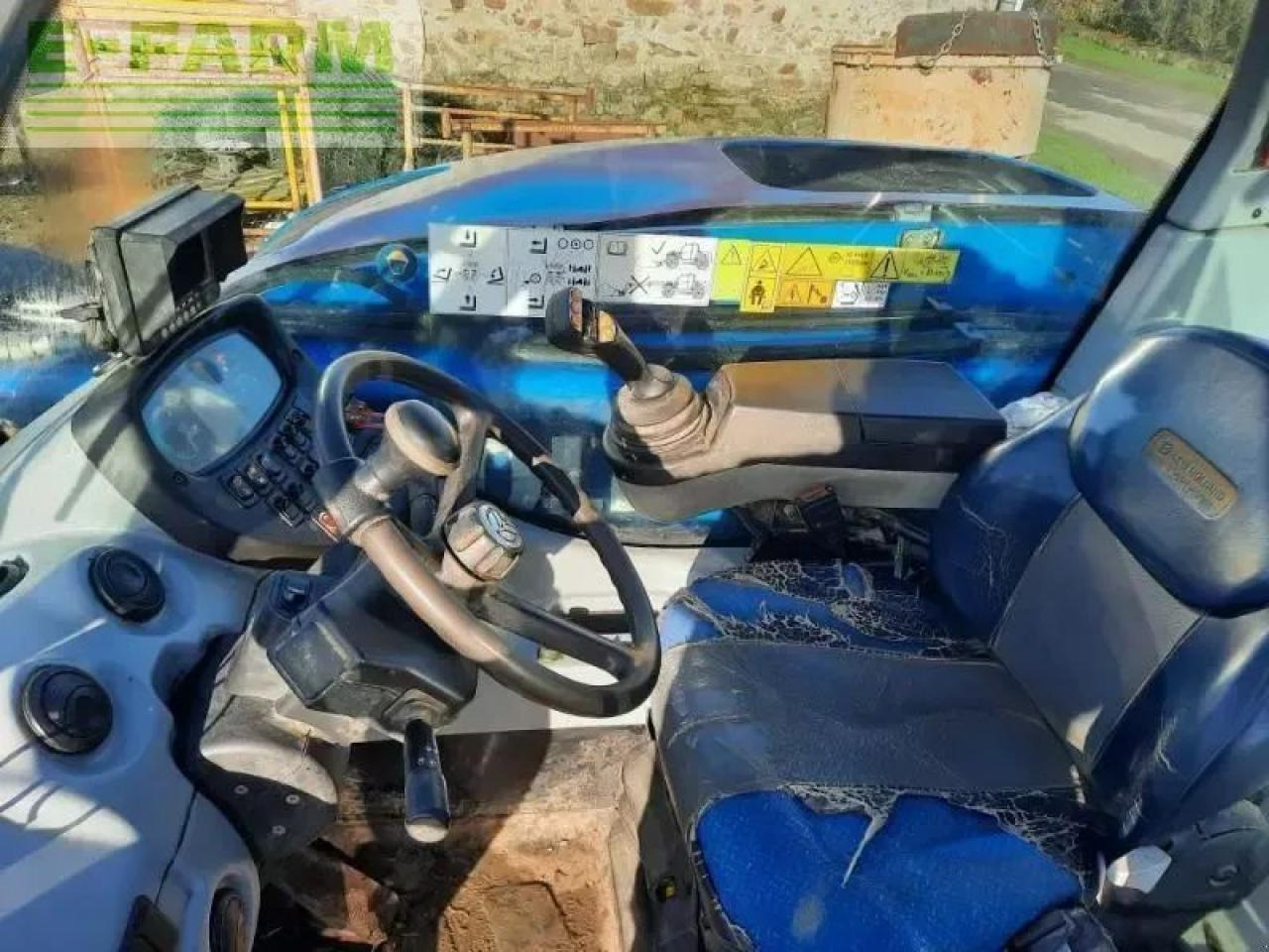 New Holland lm7-42 - Τηλεσκοπικός φορτωτής: φωτογραφία 2 New Holland lm7-42 - Τηλεσκοπικός φορτωτής: φωτογραφία 2