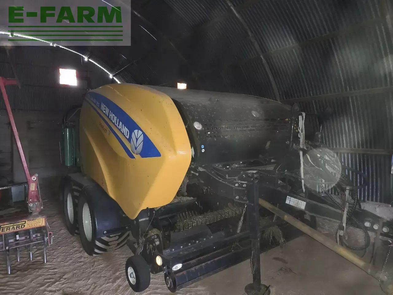 New Holland roll baler 125 combi - Χορτοδετική μηχανή τετράγωνες μπάλες: φωτογραφία 1 New Holland roll baler 125 combi - Χορτοδετική μηχανή τετράγωνες μπάλες: φωτογραφία 1