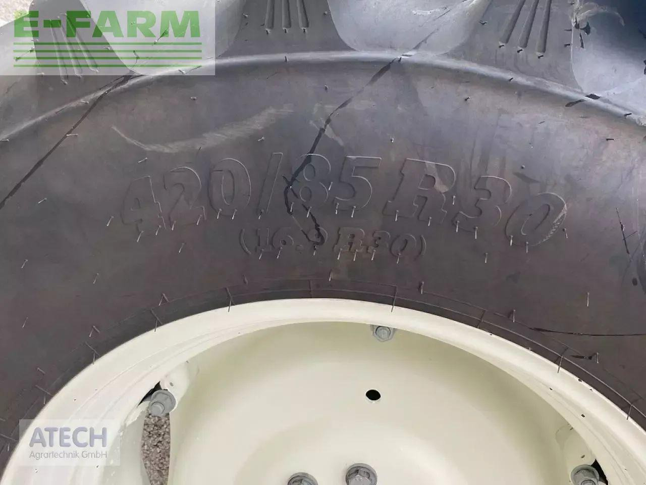 New Holland t 4.75 cab stage v - Τρακτέρ: φωτογραφία 5 New Holland t 4.75 cab stage v - Τρακτέρ: φωτογραφία 5