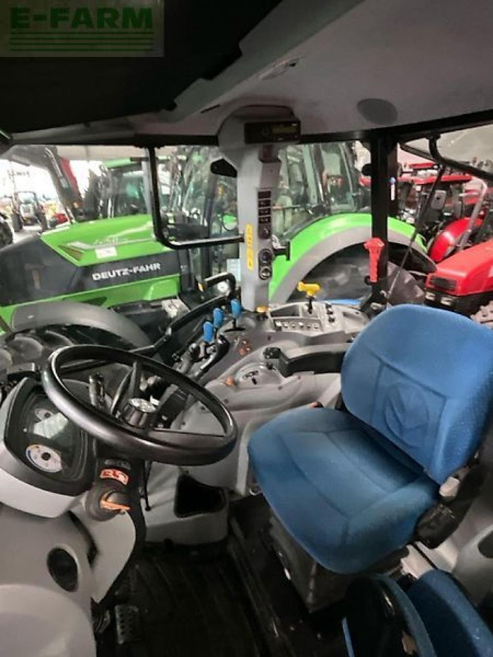 New Holland t 5.105 electro command - Τρακτέρ: φωτογραφία 5 New Holland t 5.105 electro command - Τρακτέρ: φωτογραφία 5