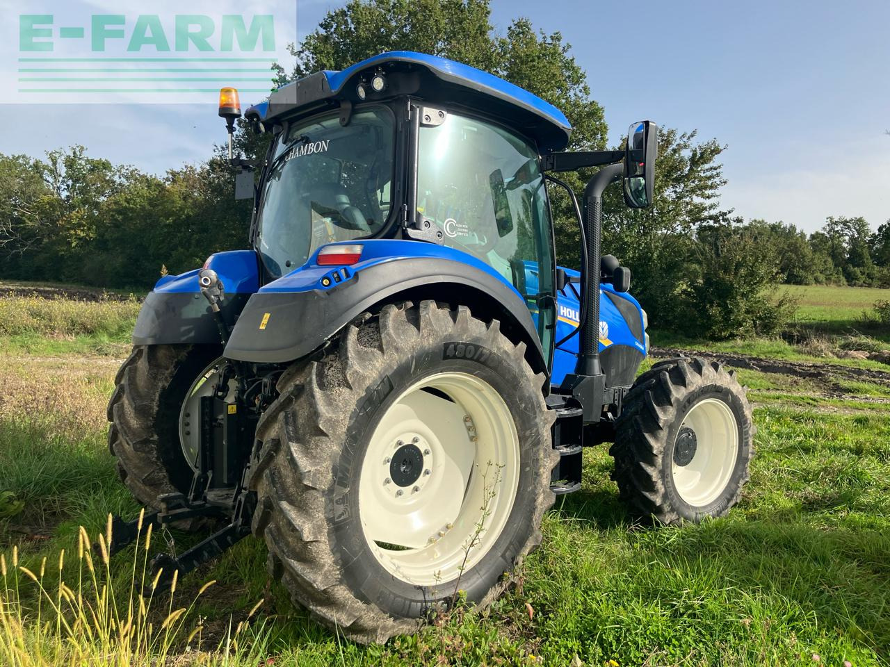 New Holland t5.110 - Τρακτέρ: φωτογραφία 3 New Holland t5.110 - Τρακτέρ: φωτογραφία 3