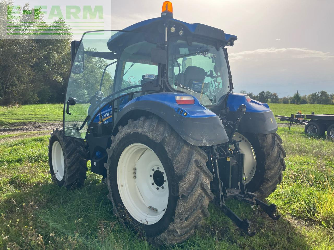 New Holland t5.110 - Τρακτέρ: φωτογραφία 2 New Holland t5.110 - Τρακτέρ: φωτογραφία 2