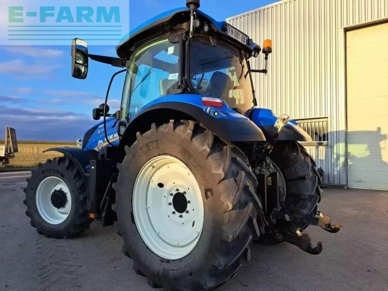 New Holland t6.155 - Τρακτέρ: φωτογραφία 5 New Holland t6.155 - Τρακτέρ: φωτογραφία 5