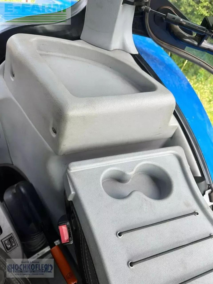 New Holland t6.175 dynamic command (stage v) - Τρακτέρ: φωτογραφία 5 New Holland t6.175 dynamic command (stage v) - Τρακτέρ: φωτογραφία 5