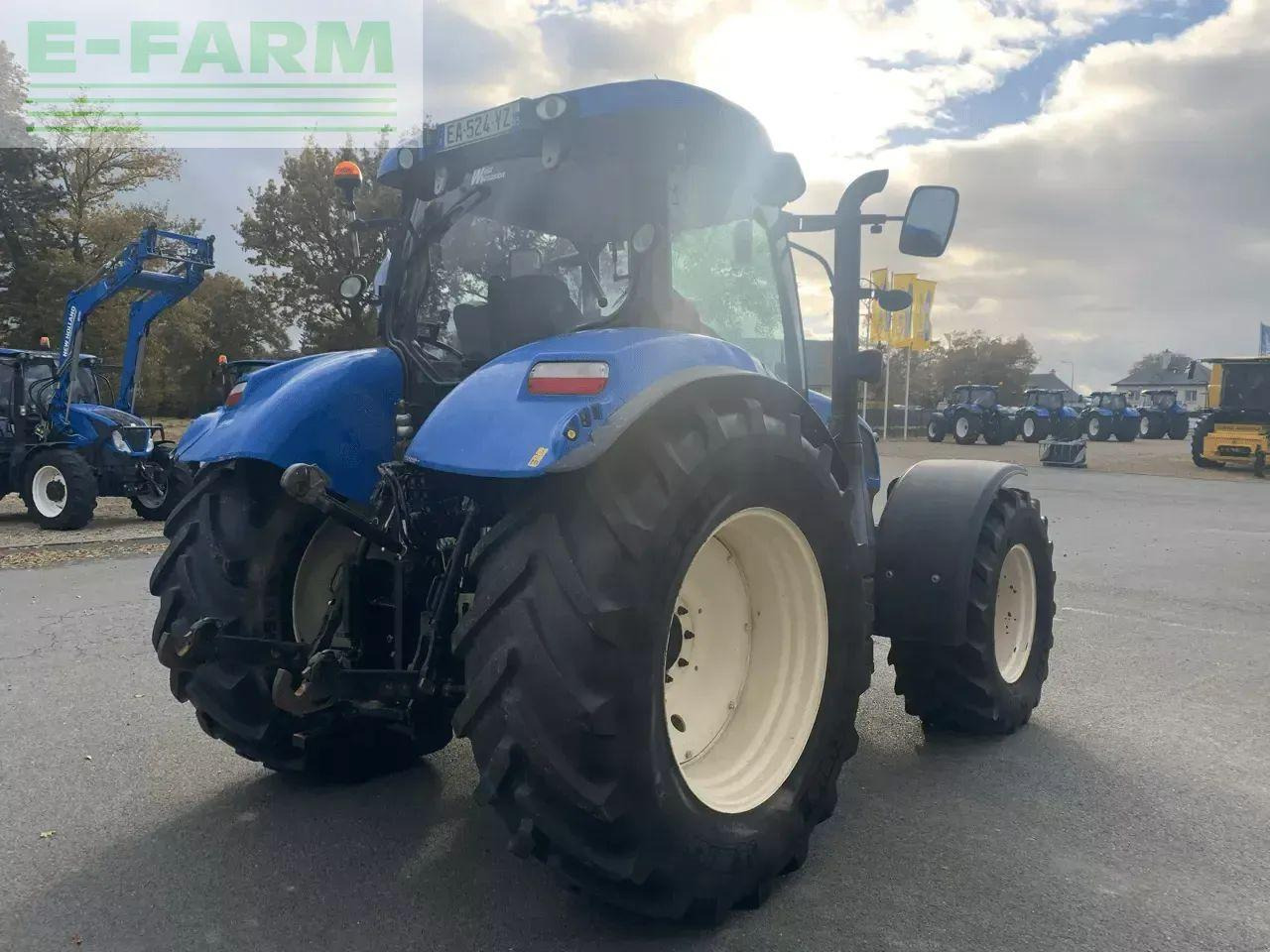 New Holland t6.175 electro command - Τρακτέρ: φωτογραφία 5 New Holland t6.175 electro command - Τρακτέρ: φωτογραφία 5