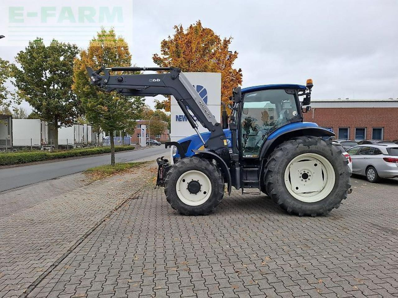 New Holland t6020 elite - Τρακτέρ: φωτογραφία 1 New Holland t6020 elite - Τρακτέρ: φωτογραφία 1