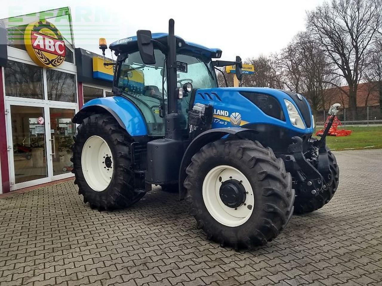 New Holland t7.165 my 18 - Τρακτέρ: φωτογραφία 3 New Holland t7.165 my 18 - Τρακτέρ: φωτογραφία 3