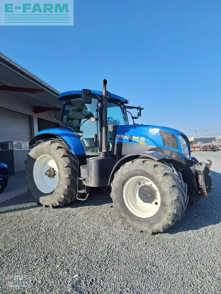 New Holland t7.210 ac - Τρακτέρ: φωτογραφία 1 New Holland t7.210 ac - Τρακτέρ: φωτογραφία 1