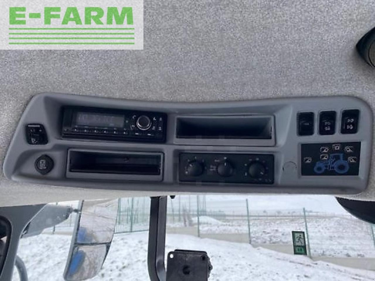 Τρακτέρ New Holland t7.210 autocommand blue power: φωτογραφία 10