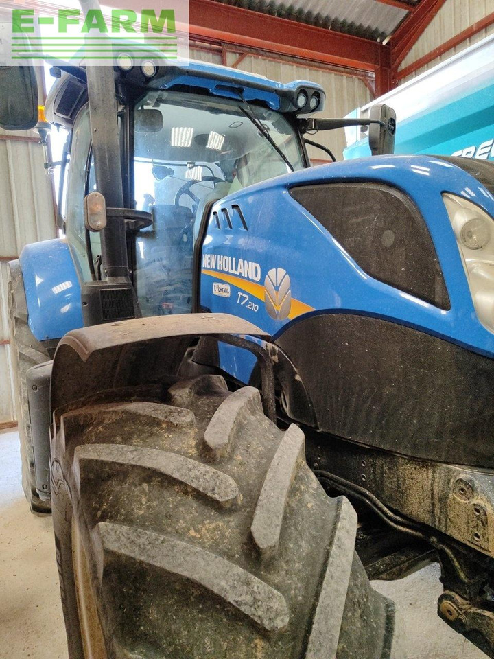 New Holland t7.210 pc classic - Τρακτέρ: φωτογραφία 2 New Holland t7.210 pc classic - Τρακτέρ: φωτογραφία 2