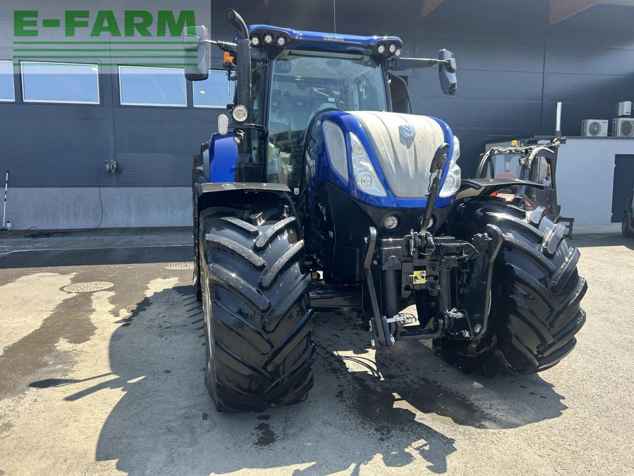 New Holland t7.230 plm auto command - Τρακτέρ: φωτογραφία 4 New Holland t7.230 plm auto command - Τρακτέρ: φωτογραφία 4
