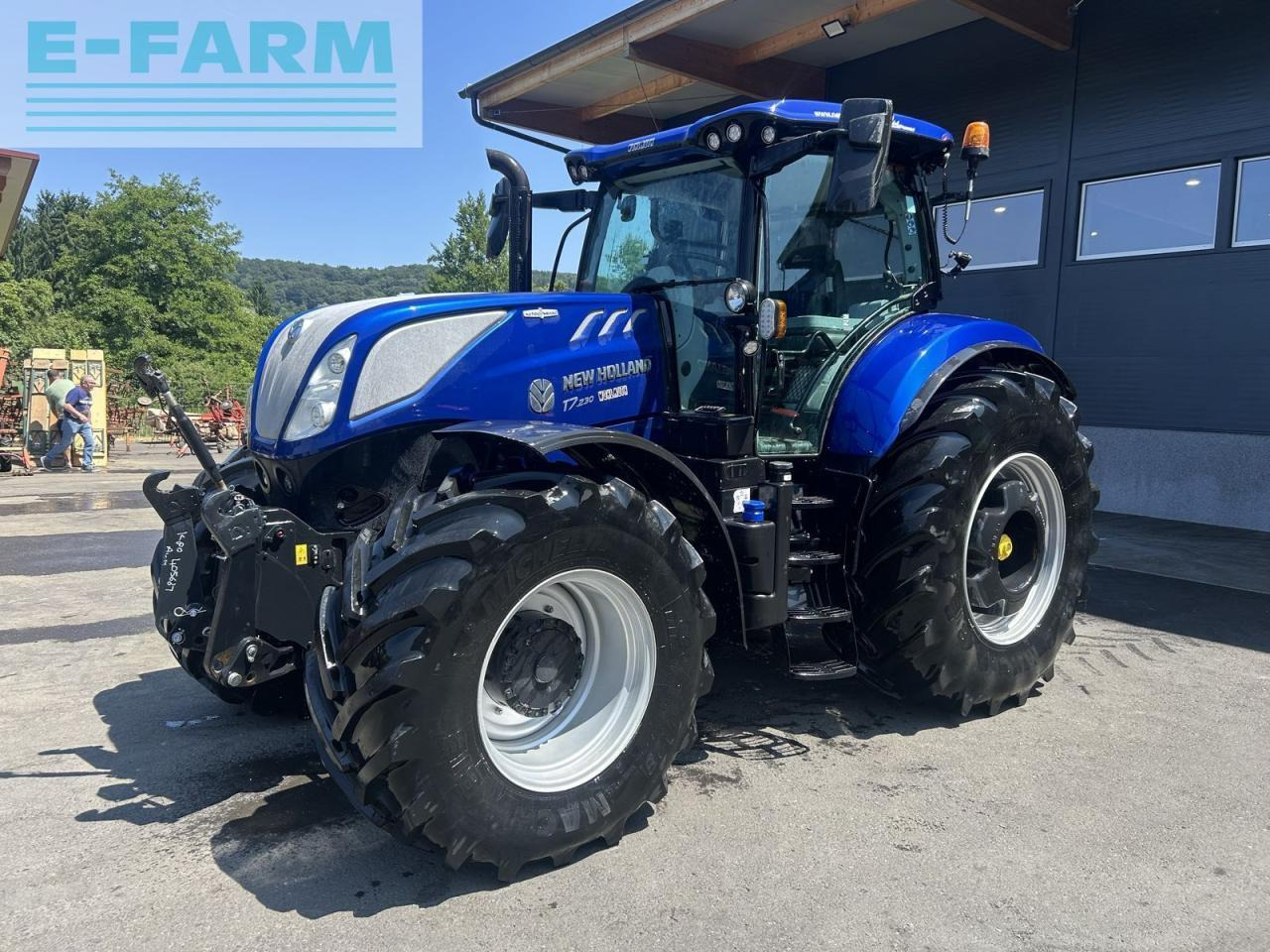 New Holland t7.230 plm auto command - Τρακτέρ: φωτογραφία 1 New Holland t7.230 plm auto command - Τρακτέρ: φωτογραφία 1