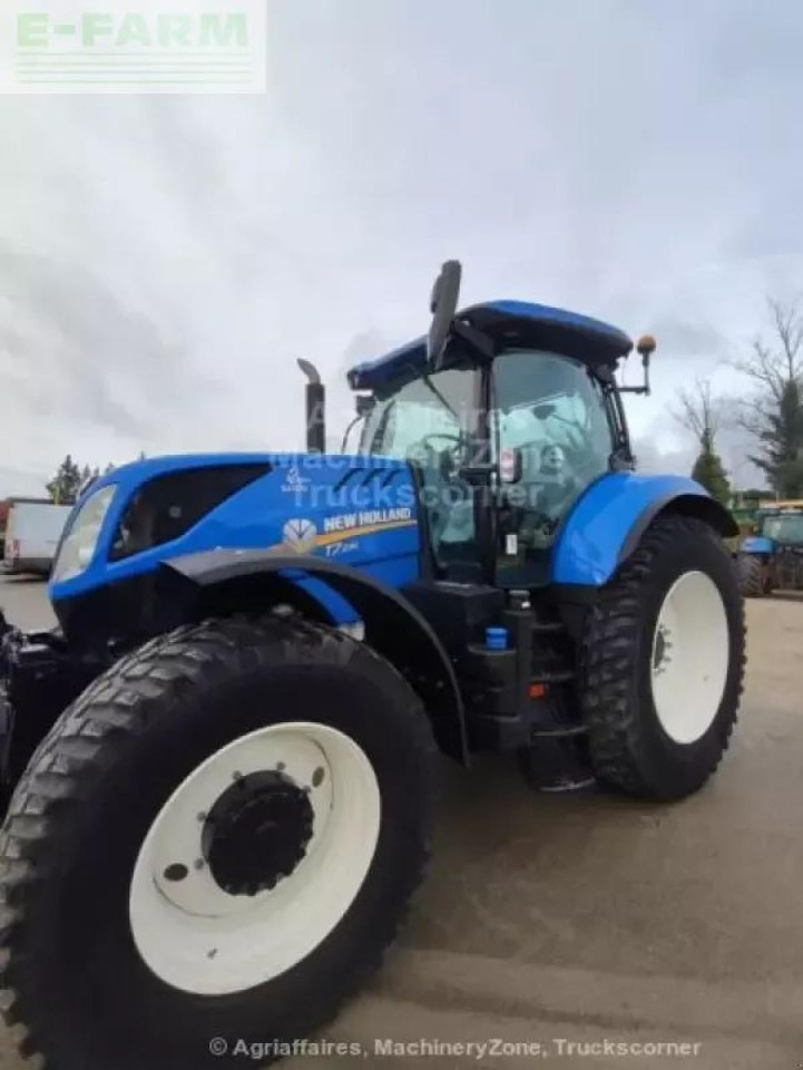 New Holland t7 230 - Τρακτέρ: φωτογραφία 3 New Holland t7 230 - Τρακτέρ: φωτογραφία 3