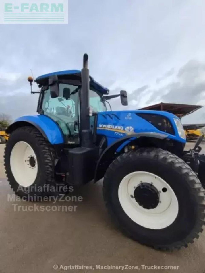 New Holland t7 230 - Τρακτέρ: φωτογραφία 1 New Holland t7 230 - Τρακτέρ: φωτογραφία 1