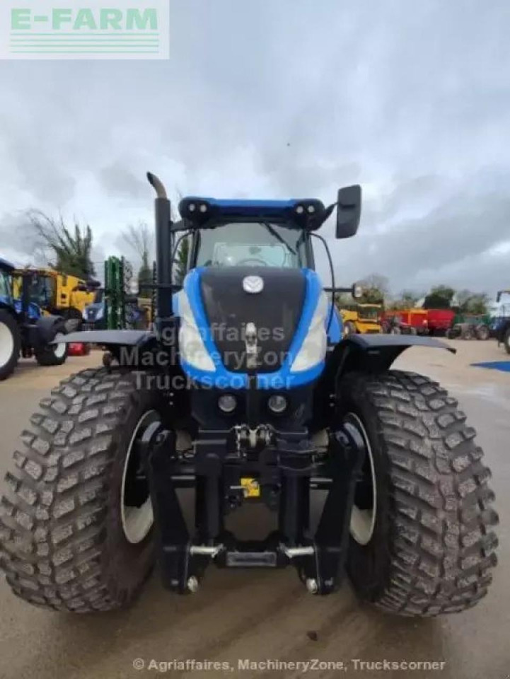 New Holland t7 230 - Τρακτέρ: φωτογραφία 4 New Holland t7 230 - Τρακτέρ: φωτογραφία 4