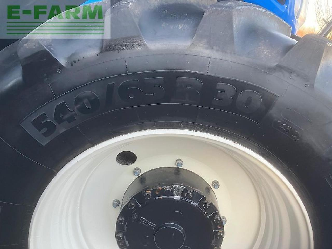 New Holland t7.245 - Τρακτέρ: φωτογραφία 5 New Holland t7.245 - Τρακτέρ: φωτογραφία 5