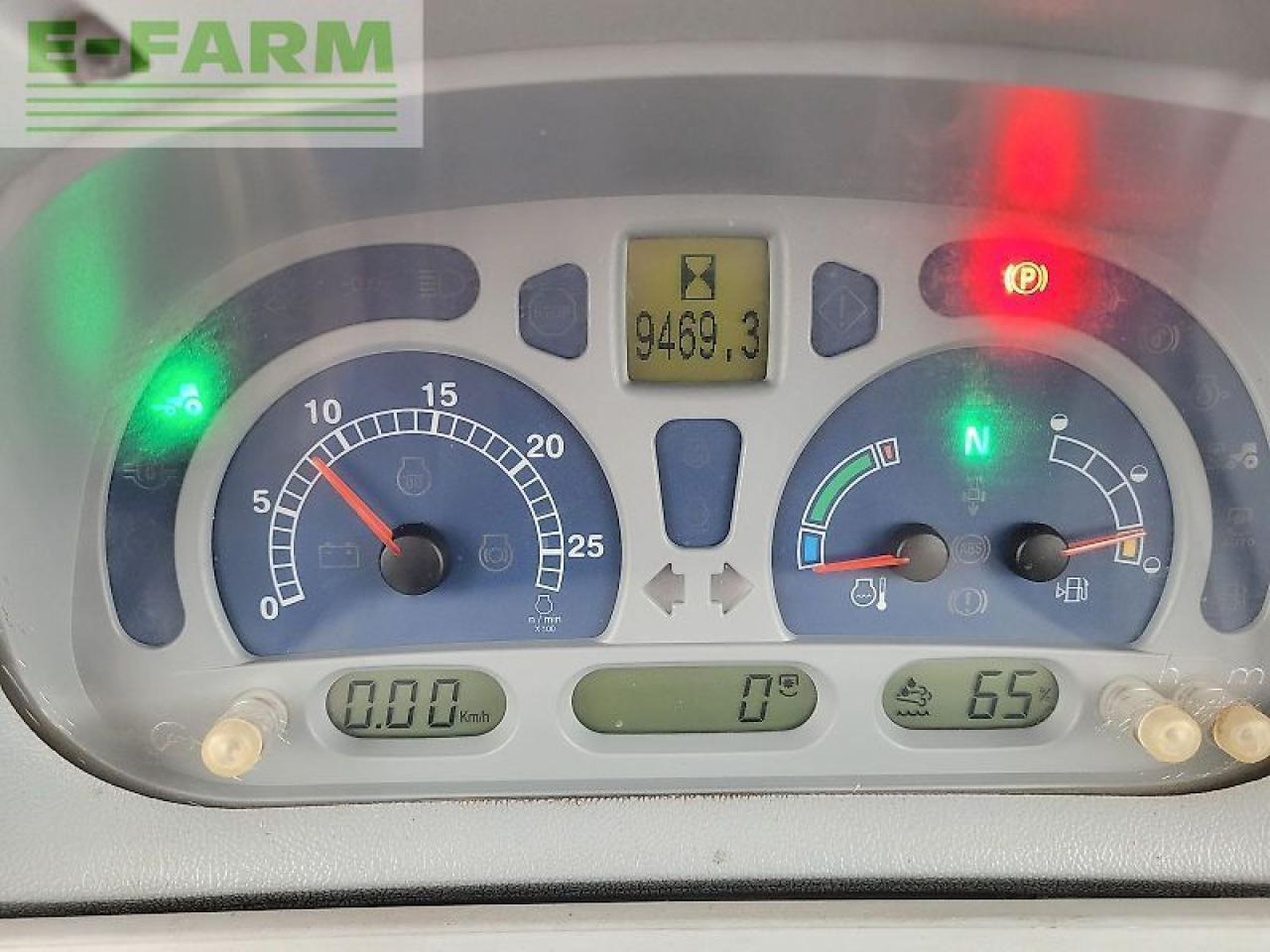 Τρακτέρ New Holland t7.250 ac: φωτογραφία 9