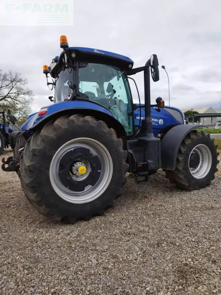 New Holland t7 270 ac - Τρακτέρ: φωτογραφία 3 New Holland t7 270 ac - Τρακτέρ: φωτογραφία 3