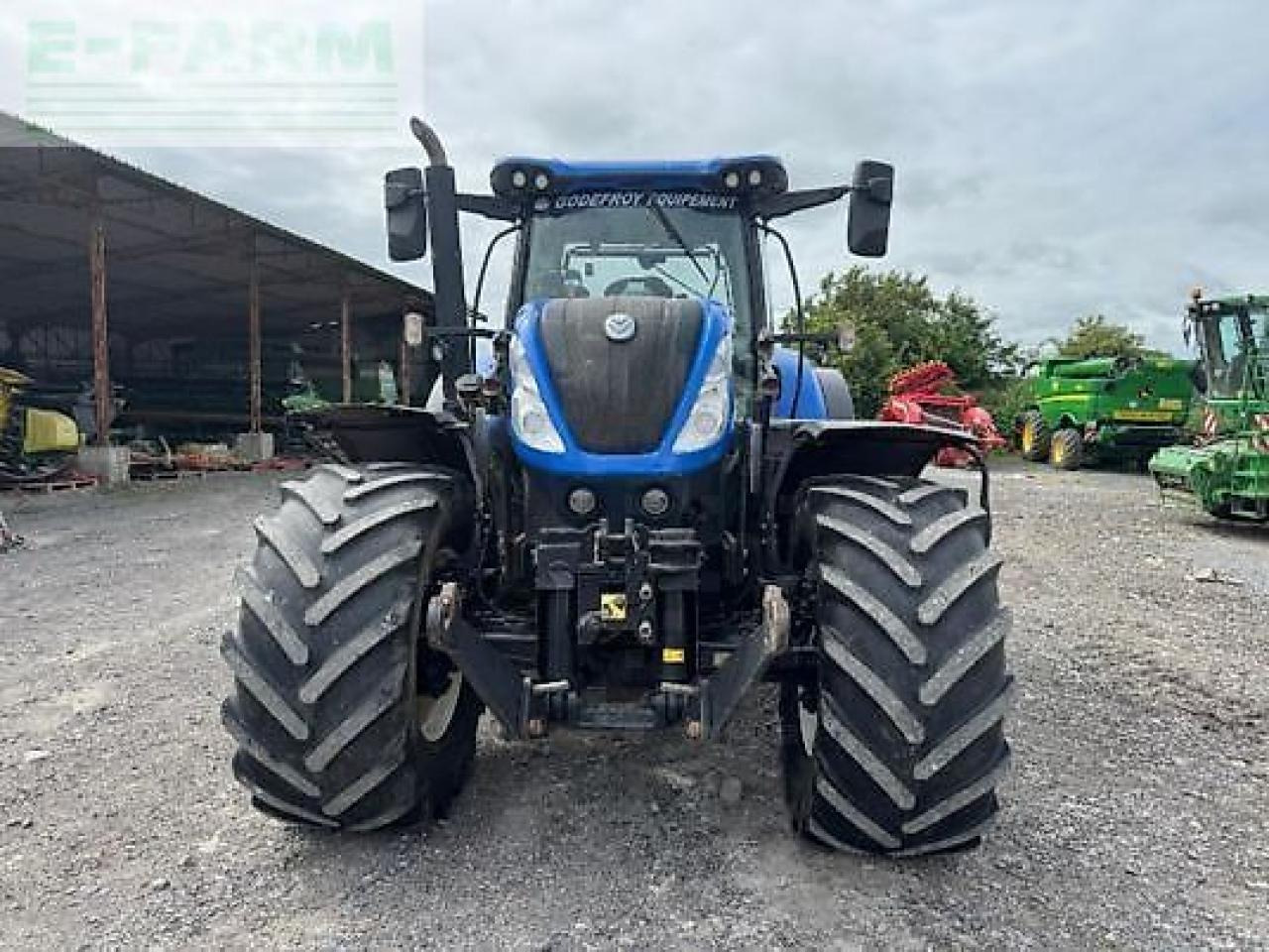 New Holland t7.270 ac - Τρακτέρ: φωτογραφία 2 New Holland t7.270 ac - Τρακτέρ: φωτογραφία 2