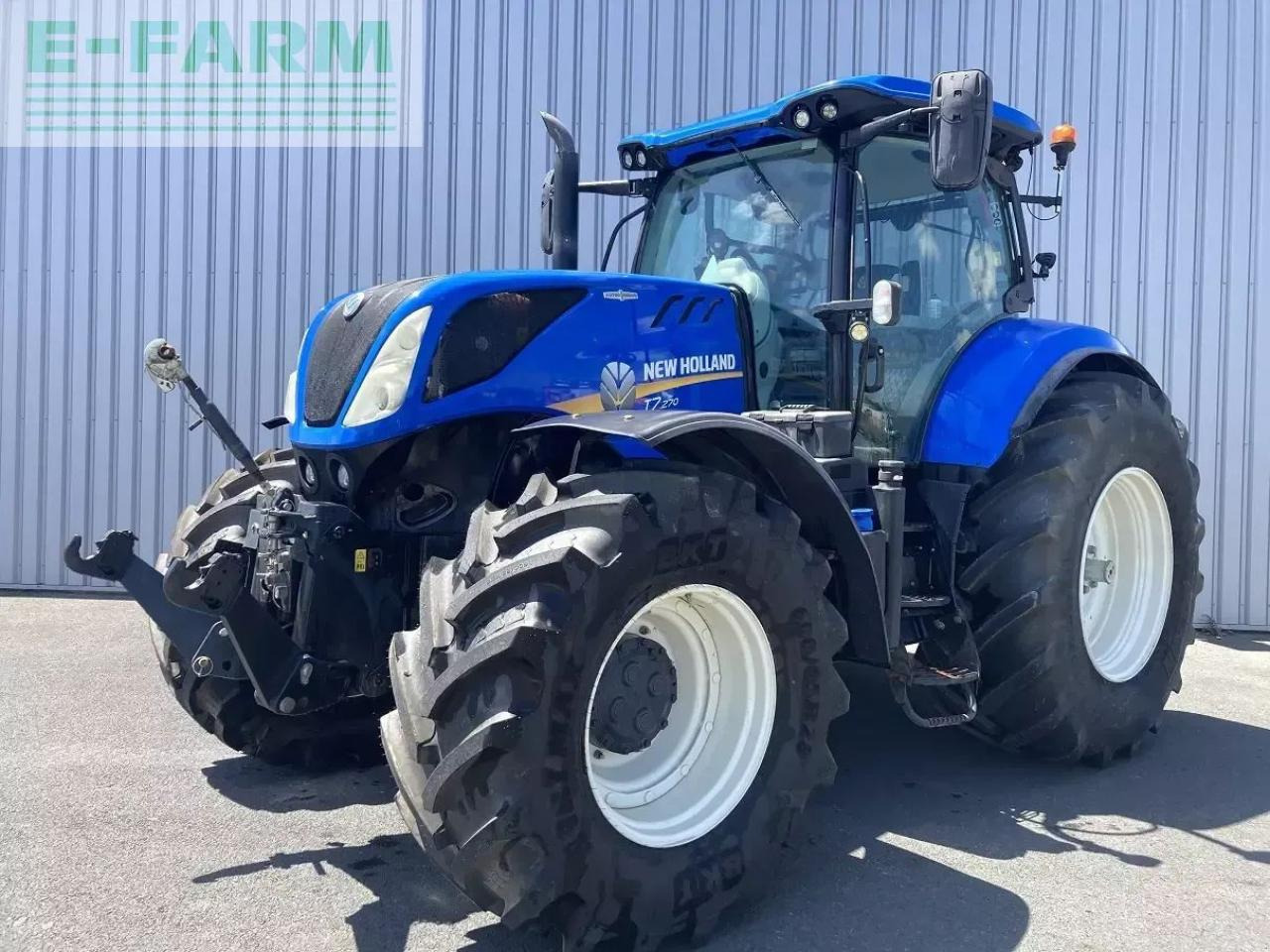 New Holland t7.270 auto command - Τρακτέρ: φωτογραφία 1 New Holland t7.270 auto command - Τρακτέρ: φωτογραφία 1