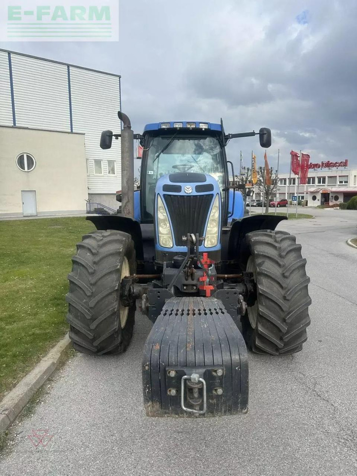 New Holland t8040 - Τρακτέρ: φωτογραφία 2 New Holland t8040 - Τρακτέρ: φωτογραφία 2