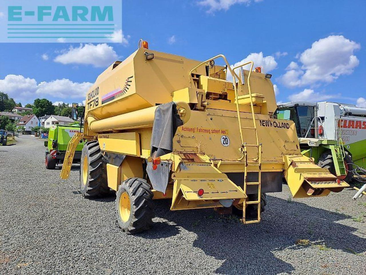 New Holland tf 78 - Θεριζοαλωνιστική μηχανή: φωτογραφία 5 New Holland tf 78 - Θεριζοαλωνιστική μηχανή: φωτογραφία 5