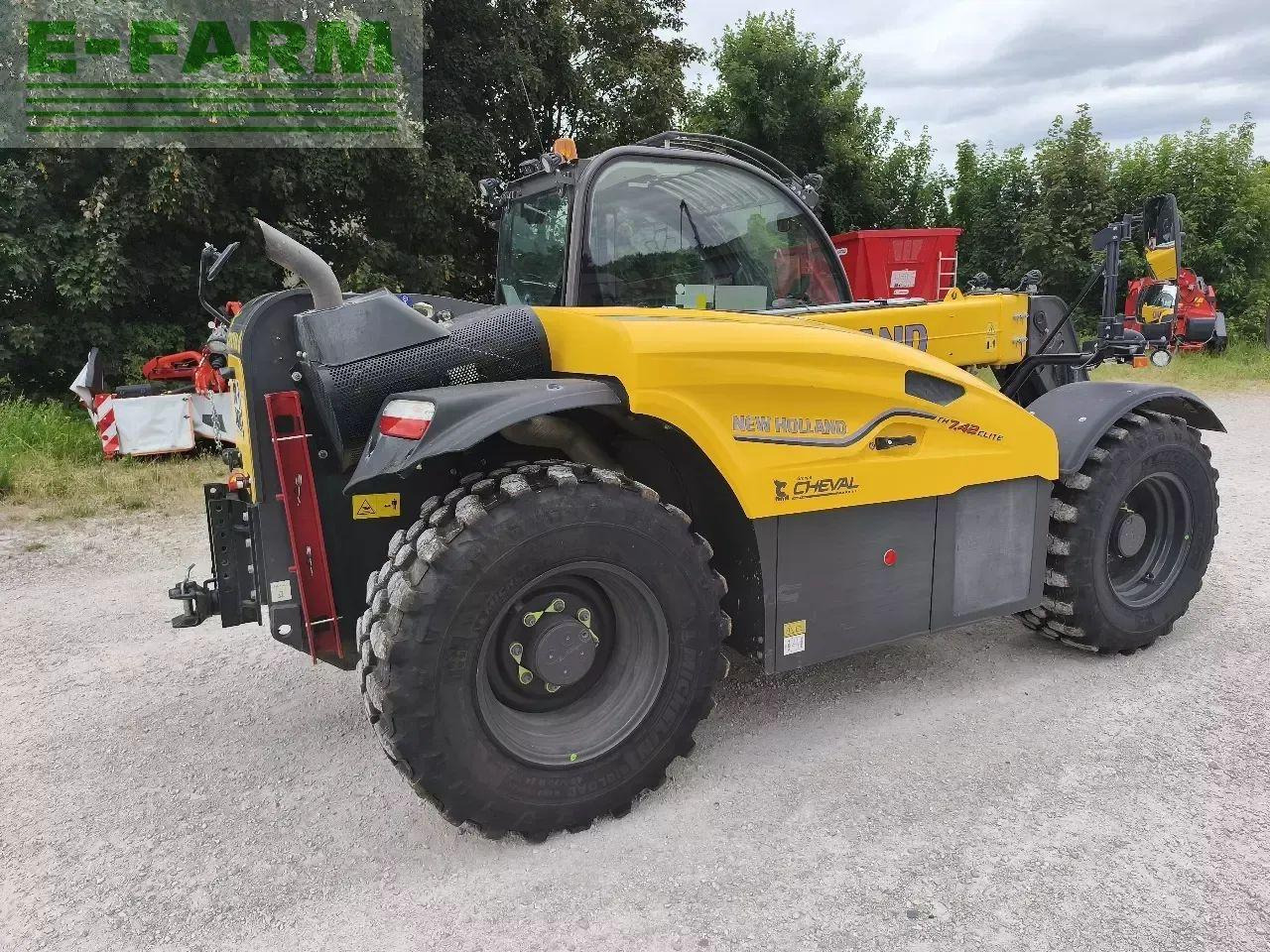 New Holland th 7.42 elite - Τηλεσκοπικός φορτωτής: φωτογραφία 3 New Holland th 7.42 elite - Τηλεσκοπικός φορτωτής: φωτογραφία 3