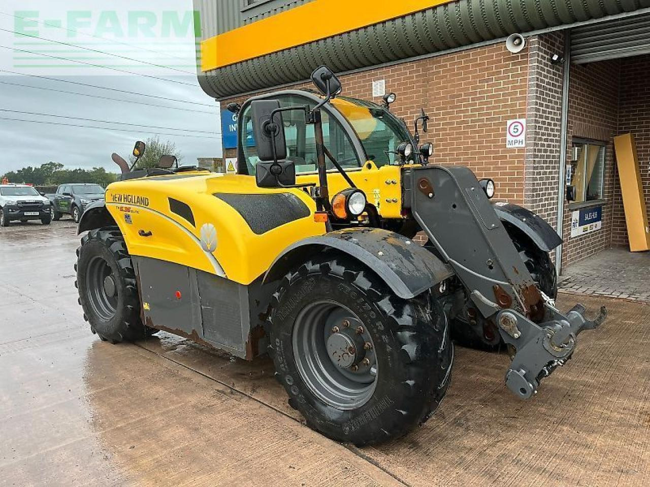 New Holland th6.36 - Τηλεσκοπικός φορτωτής: φωτογραφία 1 New Holland th6.36 - Τηλεσκοπικός φορτωτής: φωτογραφία 1