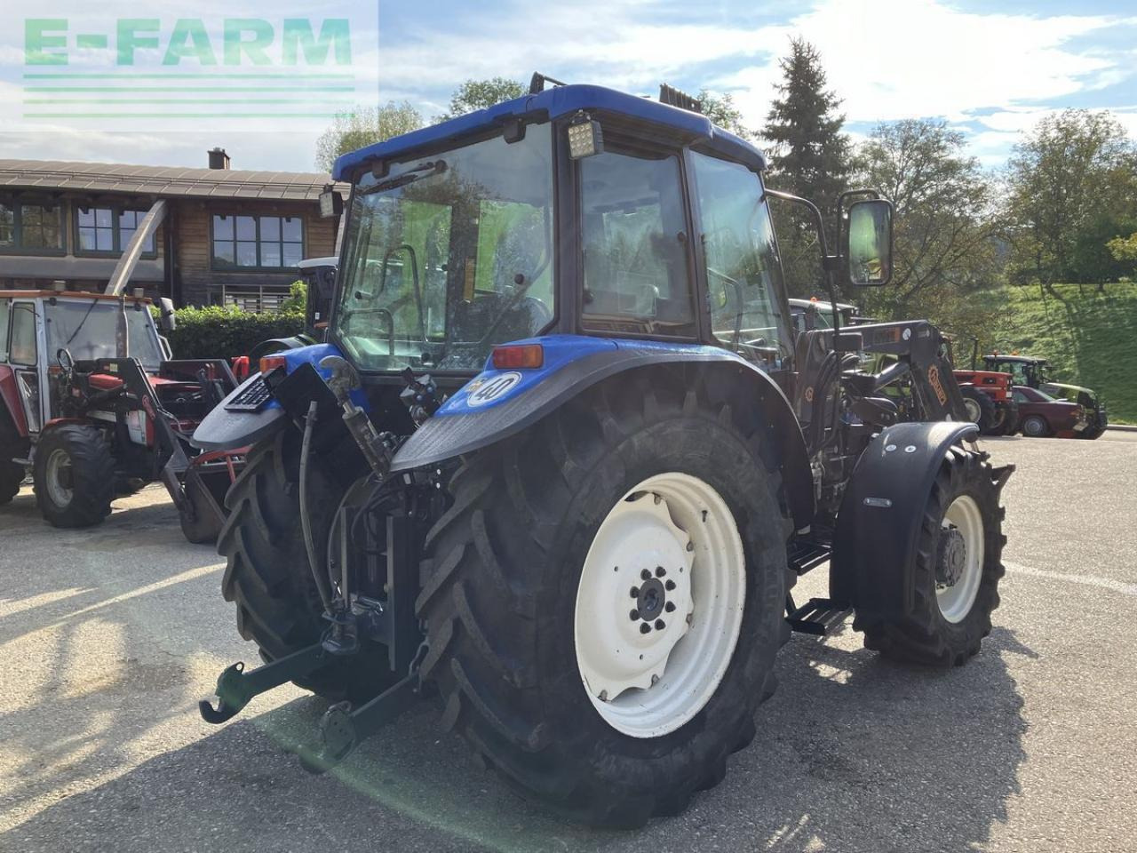 New Holland tl80 (4wd) - Τρακτέρ: φωτογραφία 5 New Holland tl80 (4wd) - Τρακτέρ: φωτογραφία 5