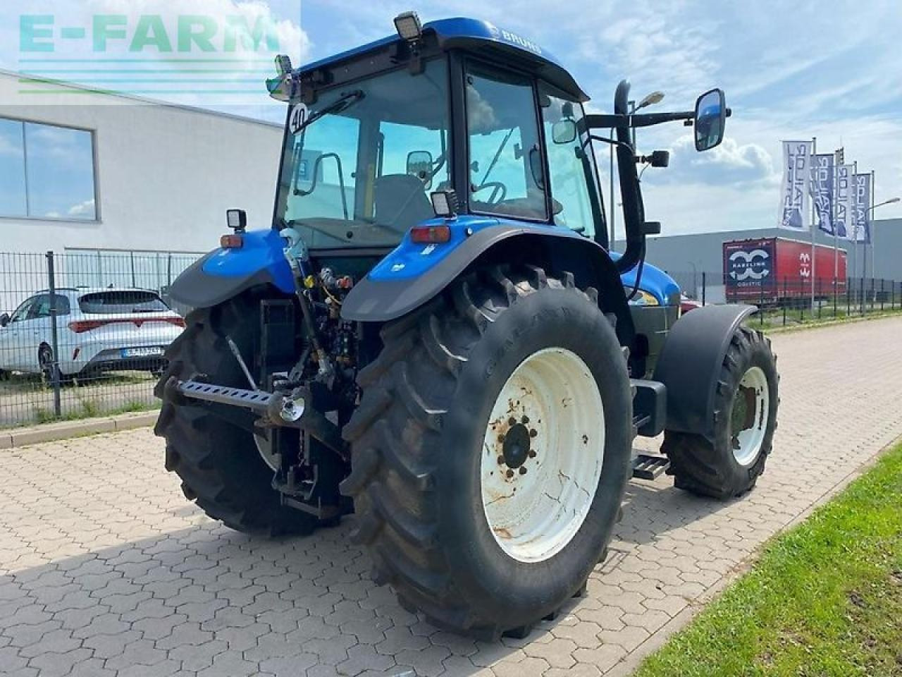 New Holland tm 155 - Τρακτέρ: φωτογραφία 4 New Holland tm 155 - Τρακτέρ: φωτογραφία 4