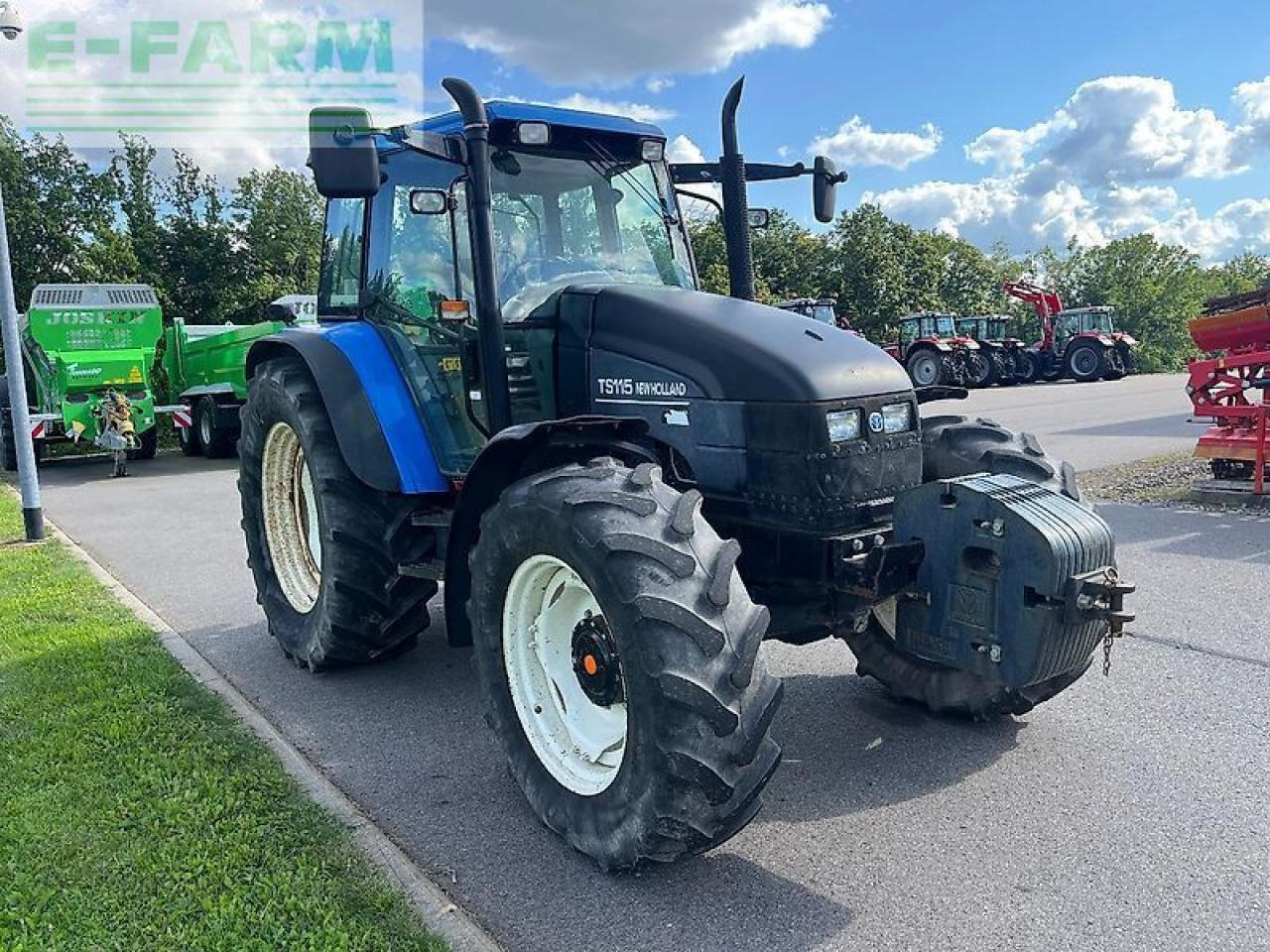 New Holland ts 115 - Τρακτέρ: φωτογραφία 5 New Holland ts 115 - Τρακτέρ: φωτογραφία 5