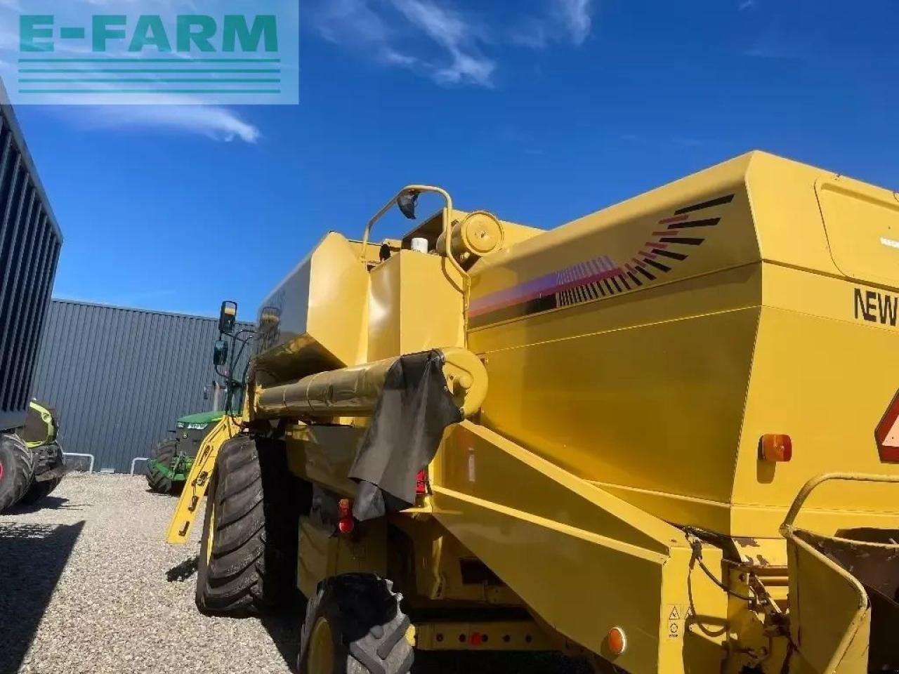 New Holland tx 66 - Θεριζοαλωνιστική μηχανή: φωτογραφία 4 New Holland tx 66 - Θεριζοαλωνιστική μηχανή: φωτογραφία 4