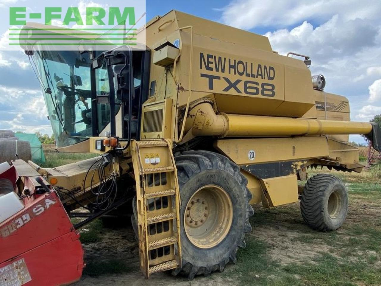 New Holland tx68 - Θεριζοαλωνιστική μηχανή: φωτογραφία 1 New Holland tx68 - Θεριζοαλωνιστική μηχανή: φωτογραφία 1