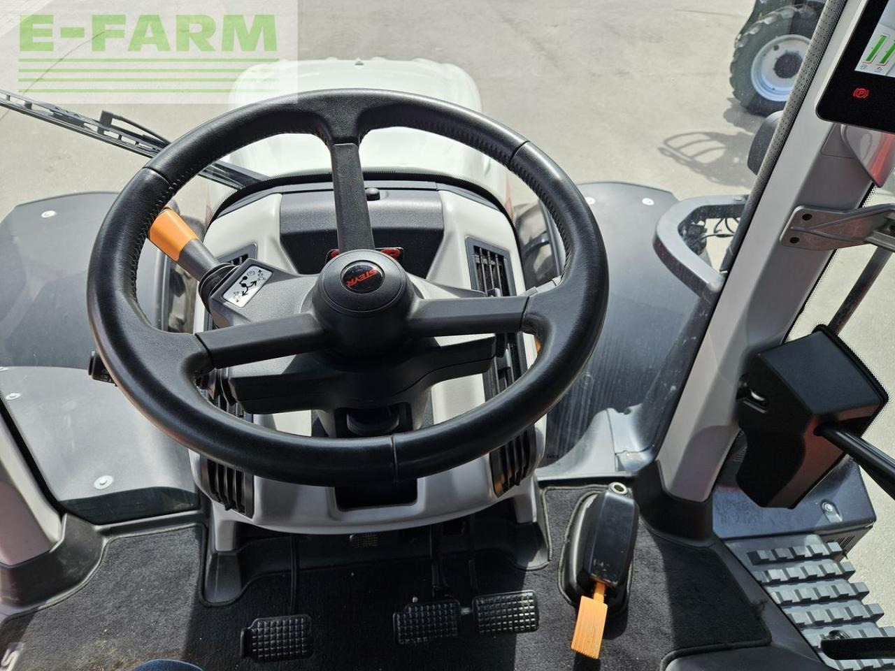 Steyr 6300 terrus cvt (stage v) CVT - Τρακτέρ: φωτογραφία 4 Steyr 6300 terrus cvt (stage v) CVT - Τρακτέρ: φωτογραφία 4