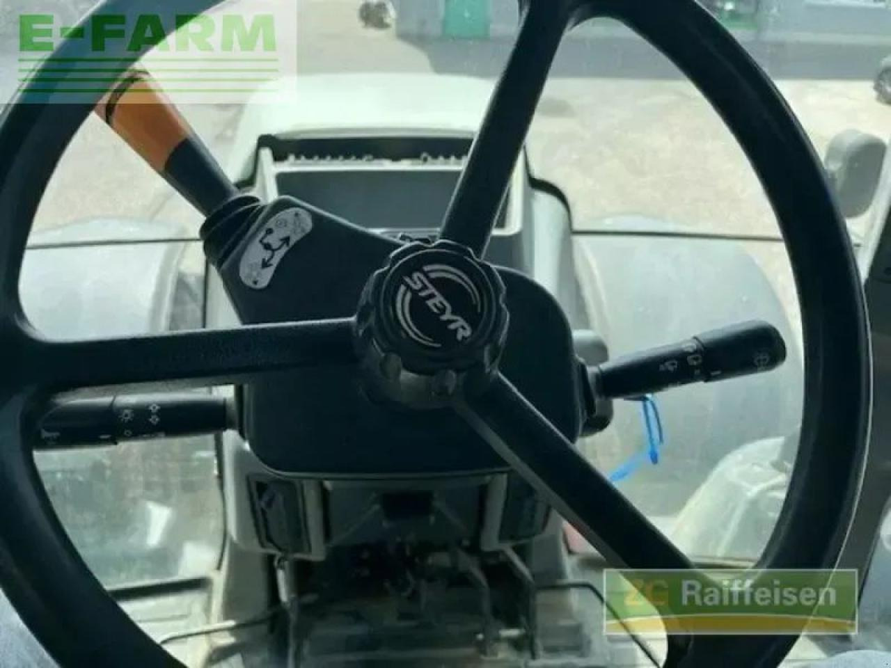 Steyr cvt 6185 - Τρακτέρ: φωτογραφία 4 Steyr cvt 6185 - Τρακτέρ: φωτογραφία 4