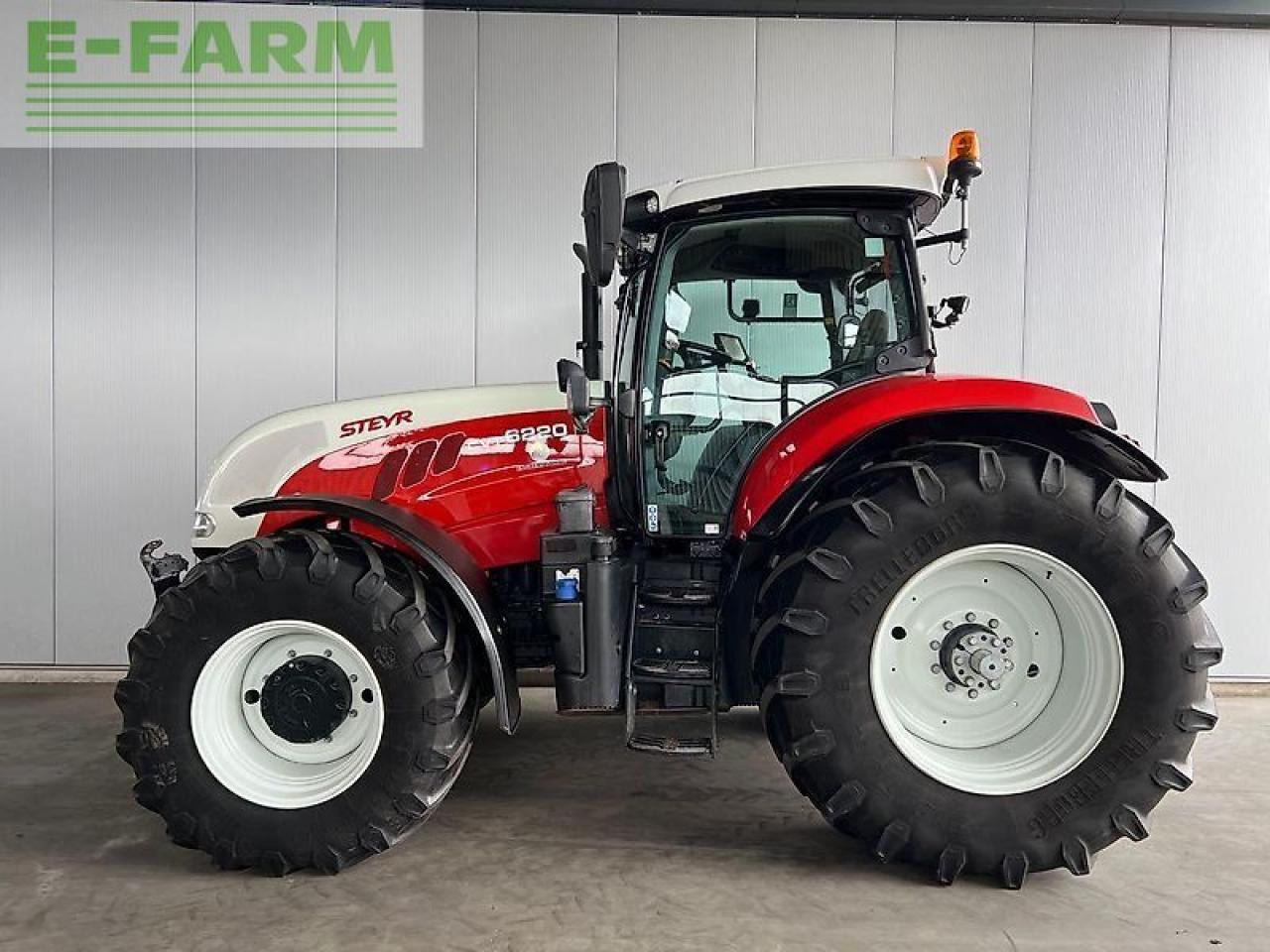 Steyr cvt 6220 - Τρακτέρ: φωτογραφία 4 Steyr cvt 6220 - Τρακτέρ: φωτογραφία 4