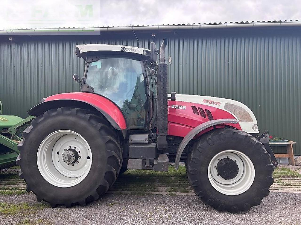 Steyr cvt 6225 - Τρακτέρ: φωτογραφία 2 Steyr cvt 6225 - Τρακτέρ: φωτογραφία 2