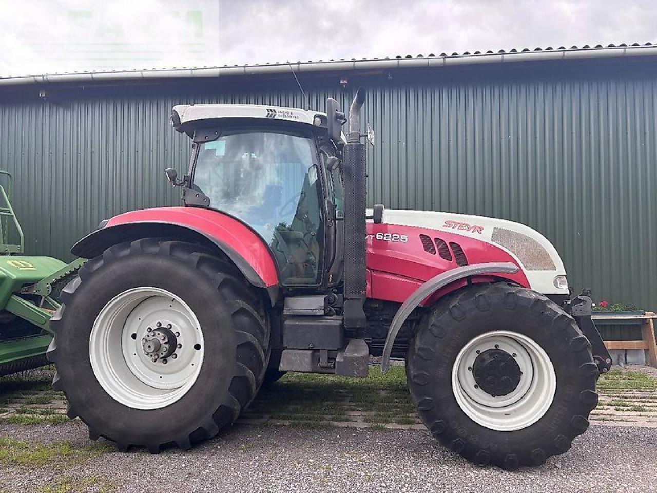 Steyr cvt 6225 - Τρακτέρ: φωτογραφία 1 Steyr cvt 6225 - Τρακτέρ: φωτογραφία 1