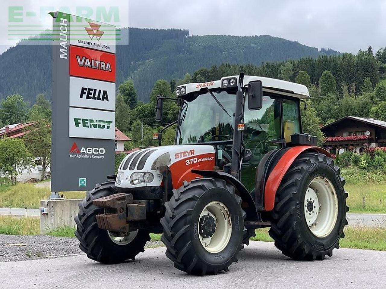 Steyr kompakt 370 - Τρακτέρ: φωτογραφία 1 Steyr kompakt 370 - Τρακτέρ: φωτογραφία 1