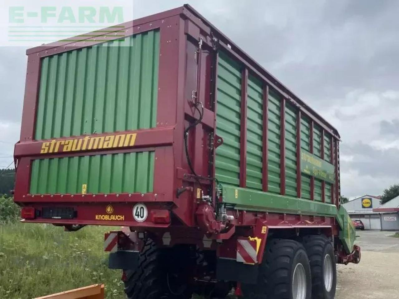 Strautmann giga vitesse cfs 4402 - Βαγόνι ενσίρωσης: φωτογραφία 3 Strautmann giga vitesse cfs 4402 - Βαγόνι ενσίρωσης: φωτογραφία 3