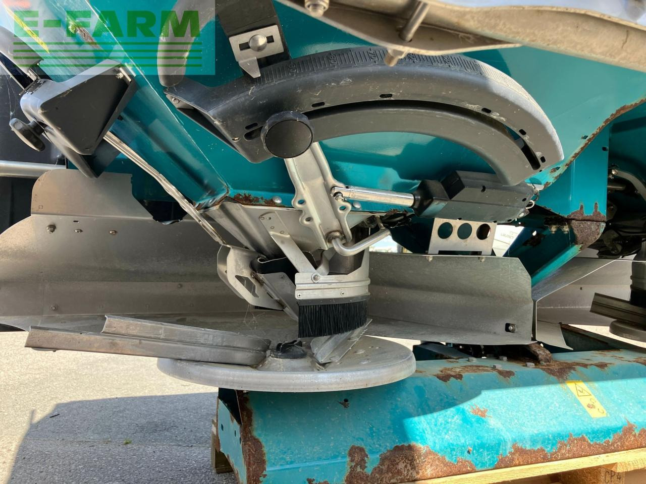 Sulky Burel x 40 + - Λιπασματοδιανομέας: φωτογραφία 4 Sulky Burel x 40 + - Λιπασματοδιανομέας: φωτογραφία 4