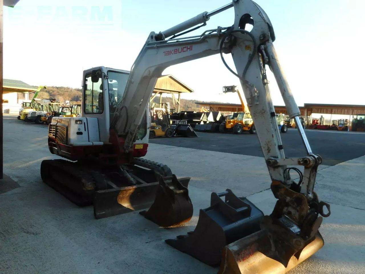 Takeuchi tb 250 mit powertilt + hydr. sw + 3 löffel - Μίνι εκσκαφέας: φωτογραφία 4 Takeuchi tb 250 mit powertilt + hydr. sw + 3 löffel - Μίνι εκσκαφέας: φωτογραφία 4