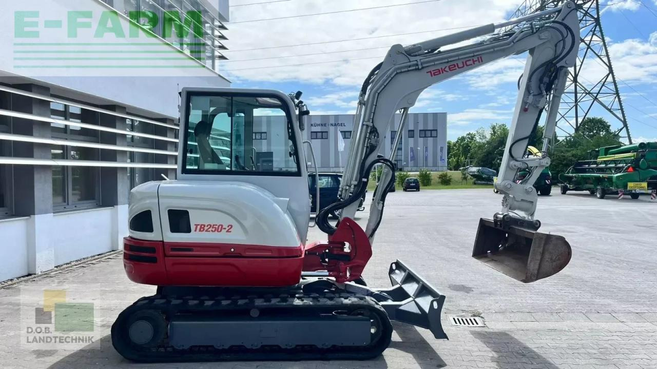Takeuchi tb 250 - Μίνι εκσκαφέας: φωτογραφία 4 Takeuchi tb 250 - Μίνι εκσκαφέας: φωτογραφία 4