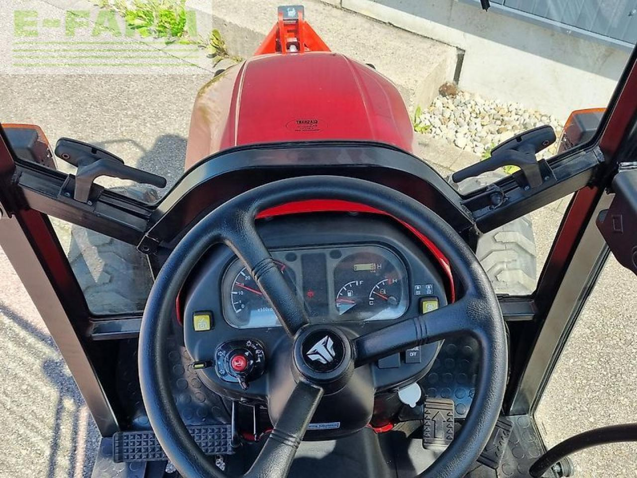 Τρακτέρ Tym t265 nh: φωτογραφία 6 Τρακτέρ Tym t265 nh: φωτογραφία 6