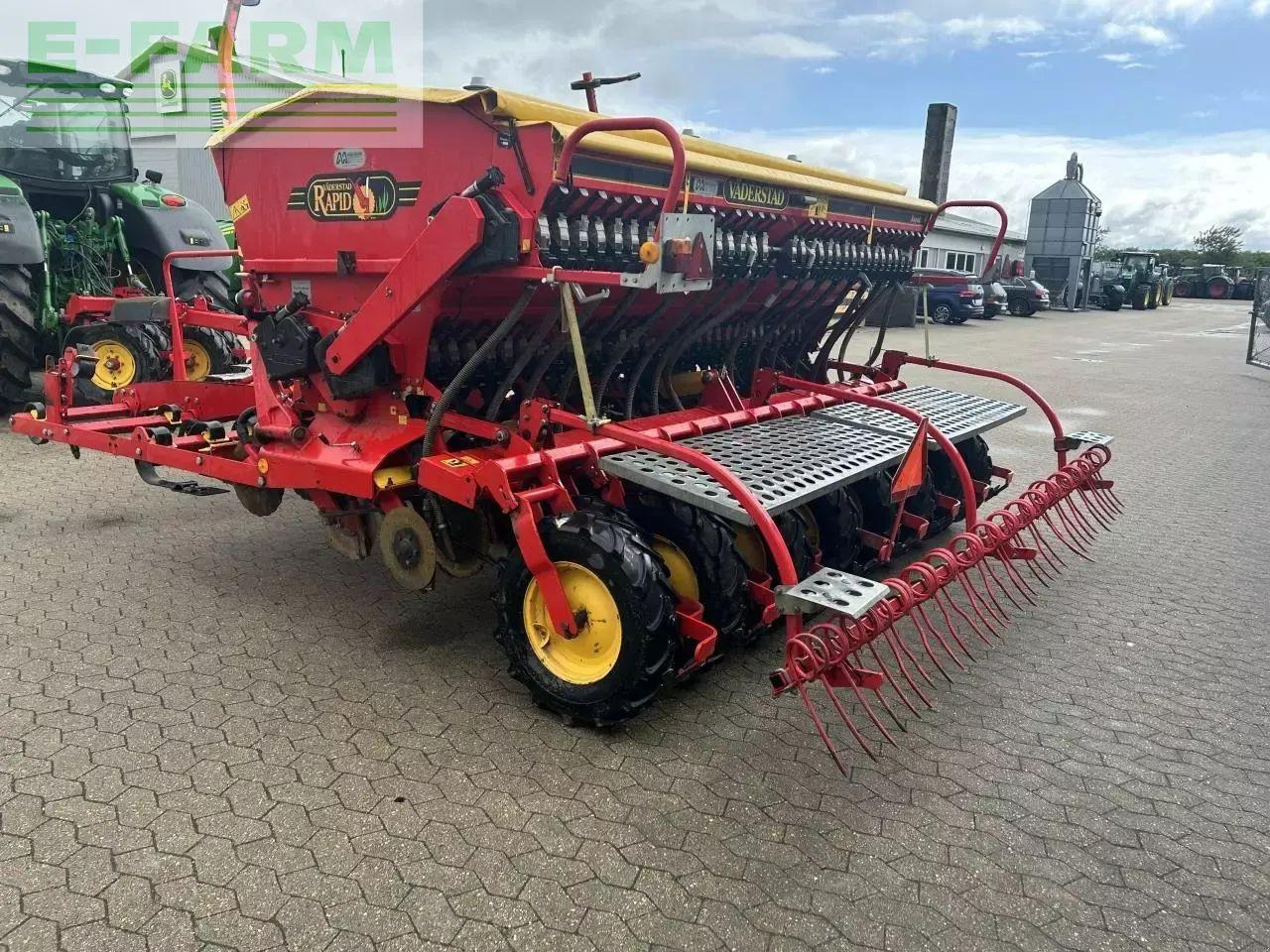 Σπαρτική με σβάρνα Väderstad rapid 400c: φωτογραφία 9 Σπαρτική με σβάρνα Väderstad rapid 400c: φωτογραφία 9