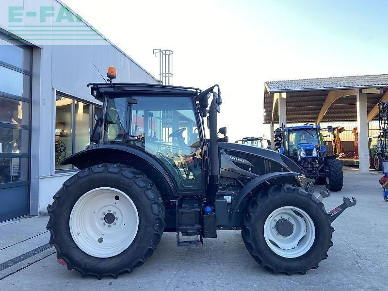 Valtra a 114 - Τρακτέρ: φωτογραφία 4 Valtra a 114 - Τρακτέρ: φωτογραφία 4