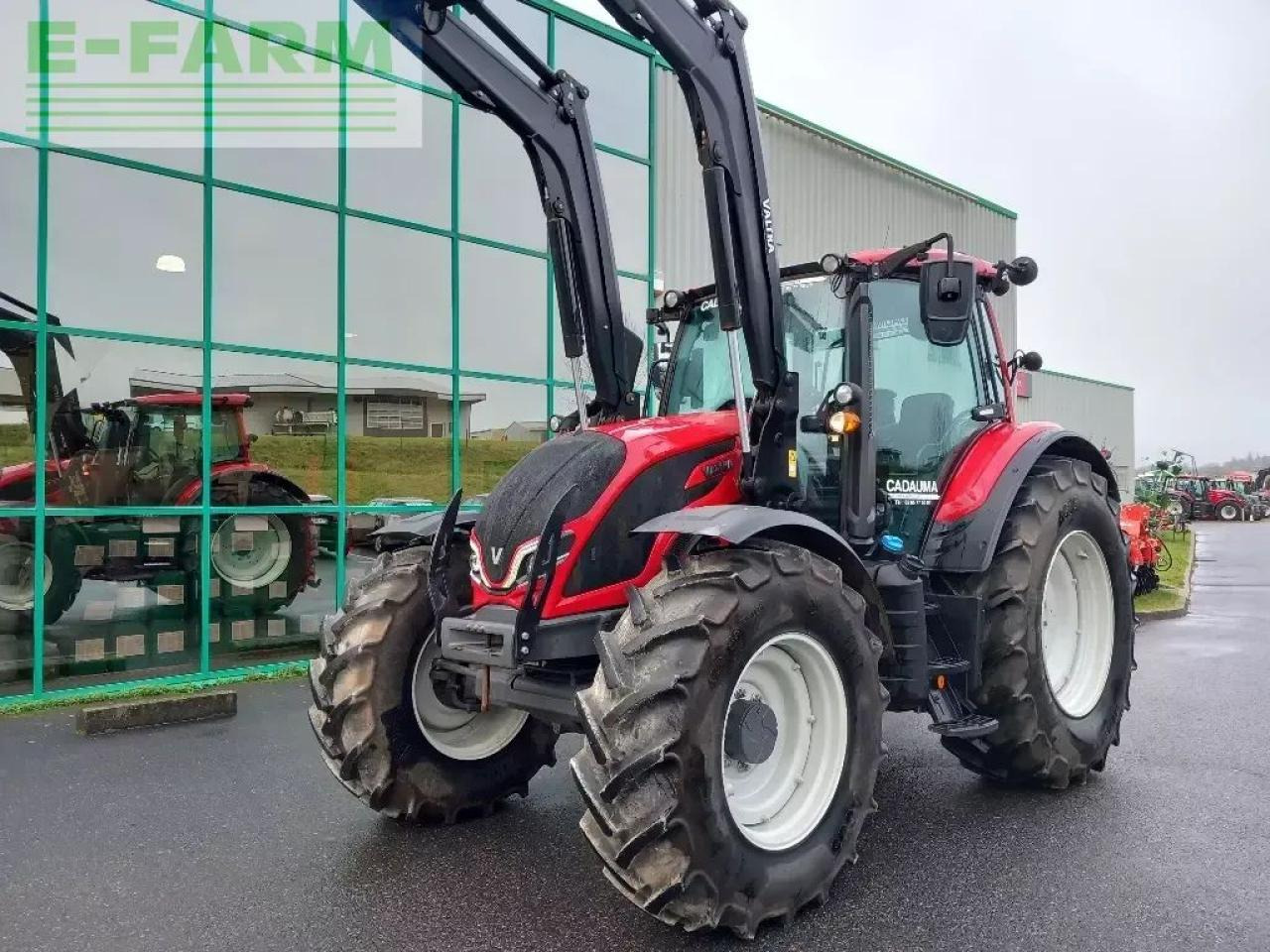 Valtra n 135 hitech 5 HiTech - Τρακτέρ: φωτογραφία 1 Valtra n 135 hitech 5 HiTech - Τρακτέρ: φωτογραφία 1